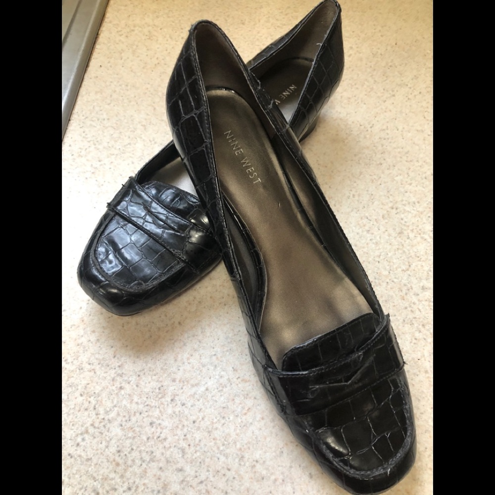 Crocodile patterned black heels